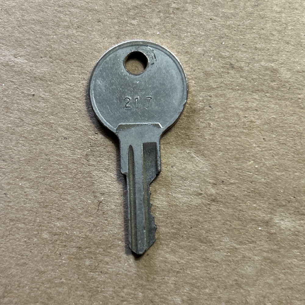 Vintage Arcade Video Game Key Fr22 217