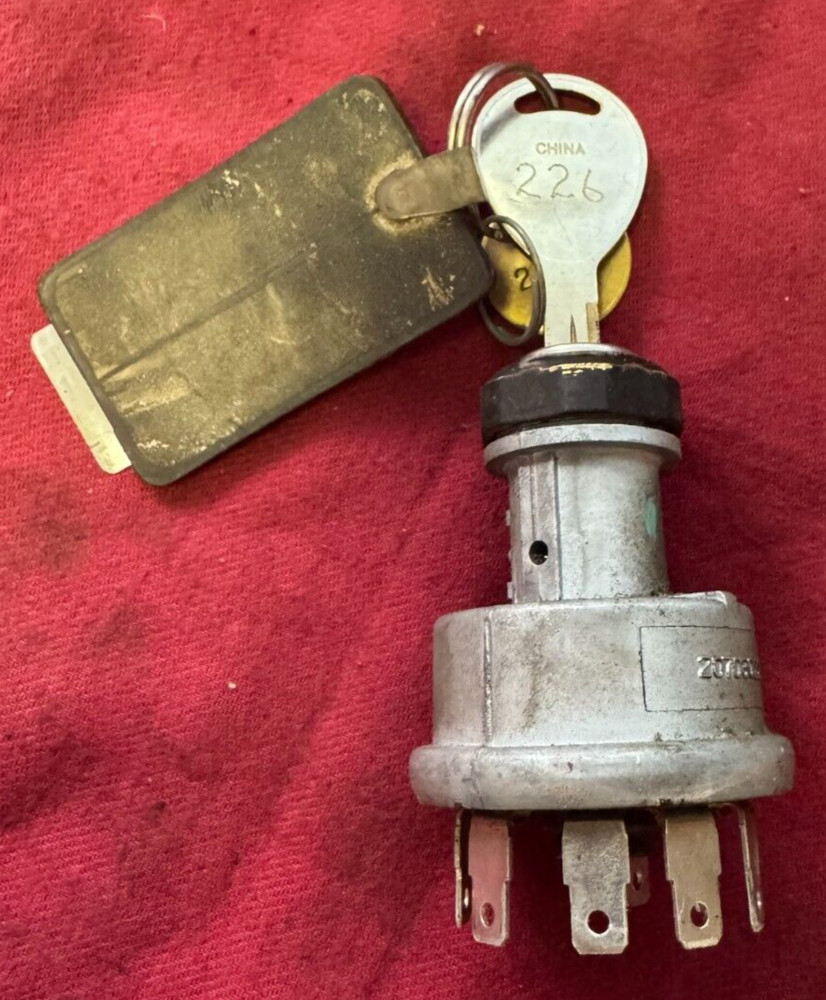 20703022 VOLVO IGNITION SWITCH WITH ONE KEY, POLLAK
