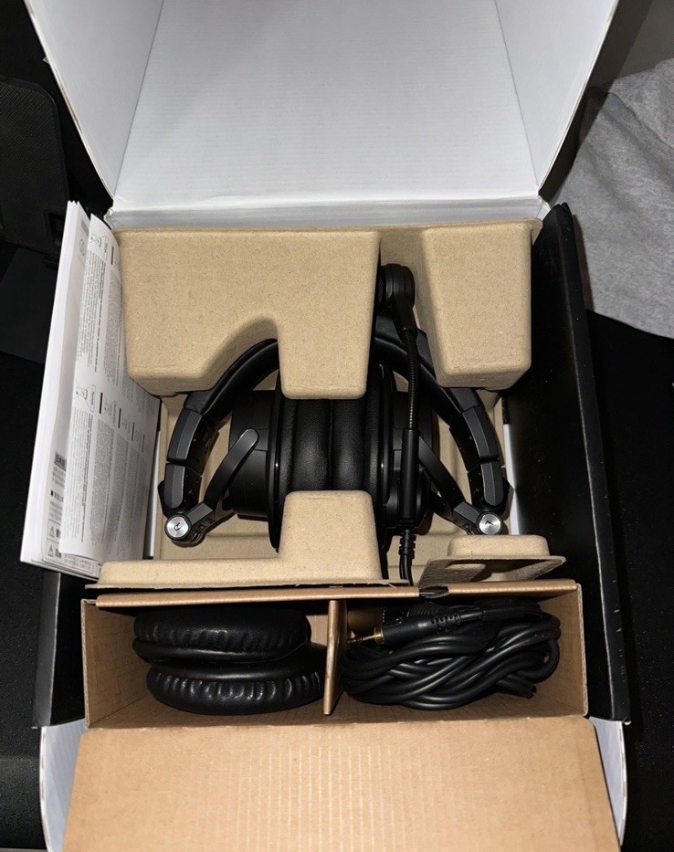 Audio-Technica ATH-M50xSTS Streaming Headset