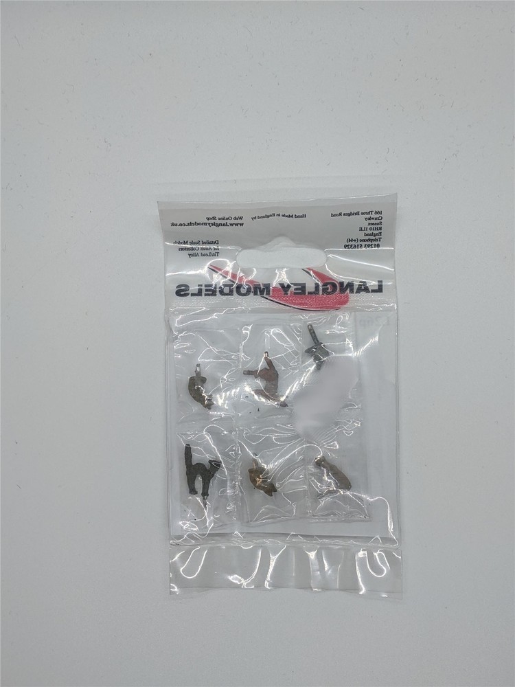 Painted 6 Assorted Cats O scale Langley L26p