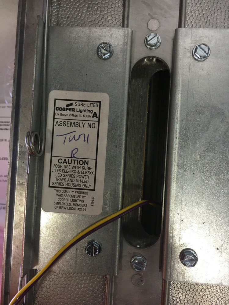 COOPER LIGHTING SURE LITES TW71R NIB WALL MOUNT CLEAR EXIT LED LIGHT SHELF "C8