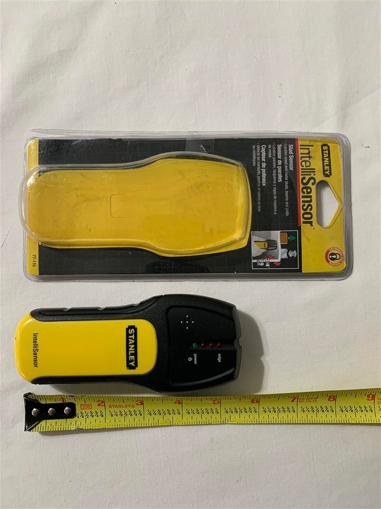 Stanley 77-110 IntelliSensor Stud Finder/Sensor - Requires 9-Vot Battery-Tested