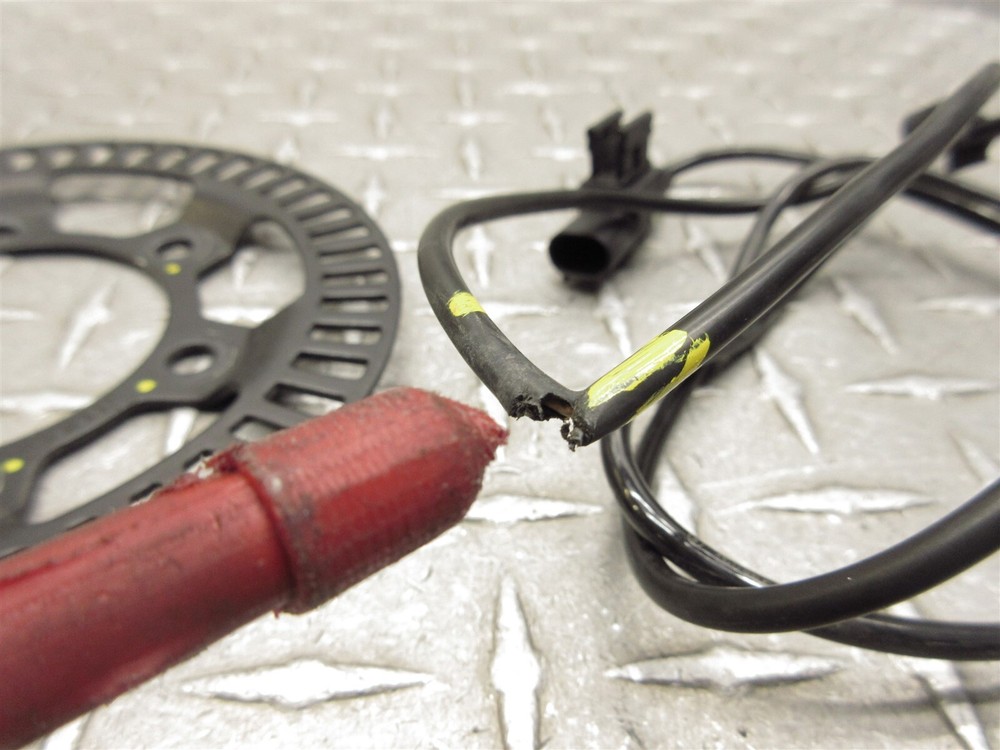 2017 17-19 Moto Guzzi V7 III Stone Front Abs Sensor Brake Ring