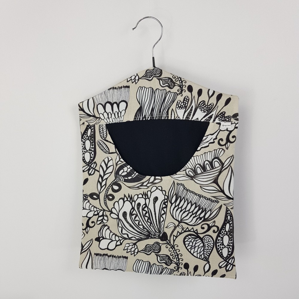 Peg Bag Handmade Tan Beige Black Floral Front Lined Laundry Clothes Peg Holder
