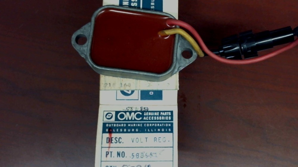 Johnson Evinrude OMC 580651 Voltage Regulator (GLM)