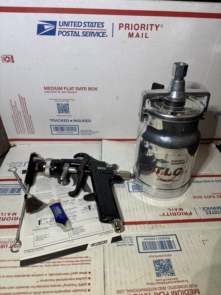 Binks 95 Spray Gun and cup