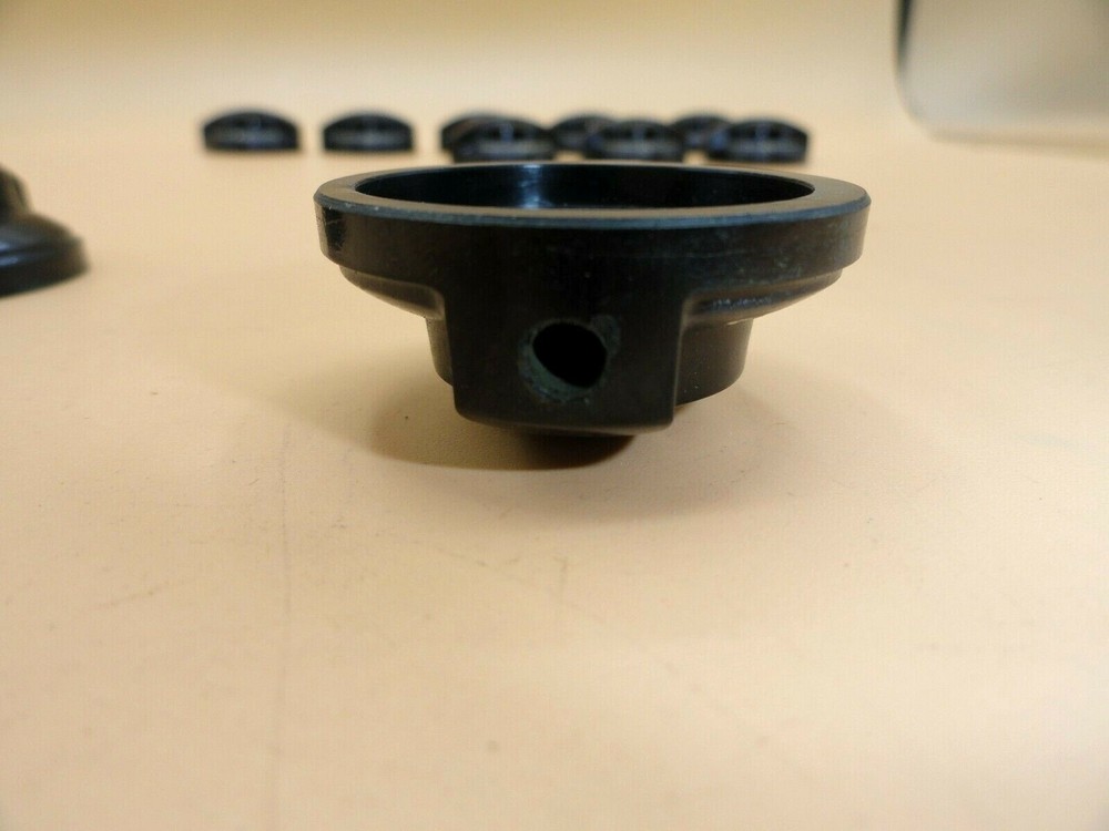VINTAGE BAKELITE KNOBS (Lot of 10)