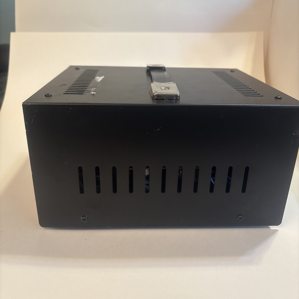 Diamond Series DSR-1000 Automatic Voltage Regulator And Converter Untested