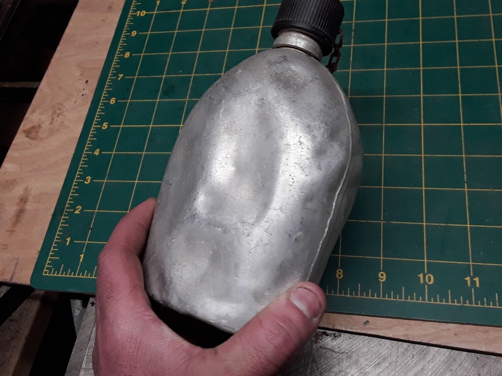 Vintage Us Army Tipe Canteen