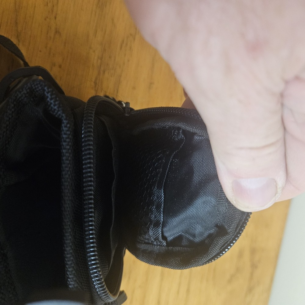 TARGUS MINI CAMERA ACCESSORIES BAG Shoulder Carry Strap Belt Loop Holder