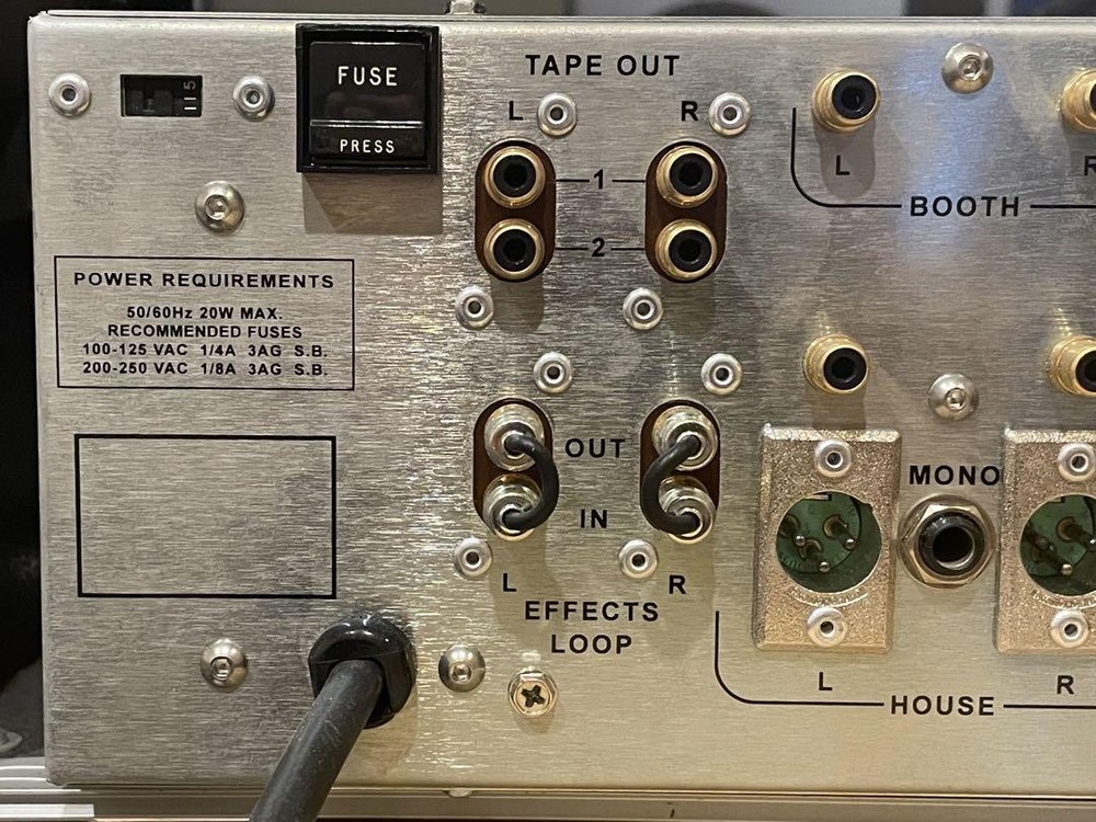 Urei model 1620 music mixer Silver panel