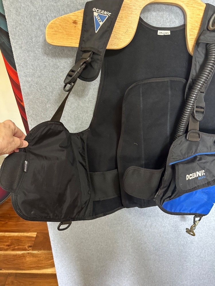 Oceanic Flex Bioflex Scuba Diving Bouyancy Compensator Device (BCD) -Some Issues