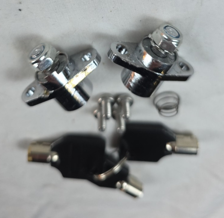 UNBRANDED FOR HARLEY-DAVIDSON 3 KEY SADDLEBAG LOCK SET