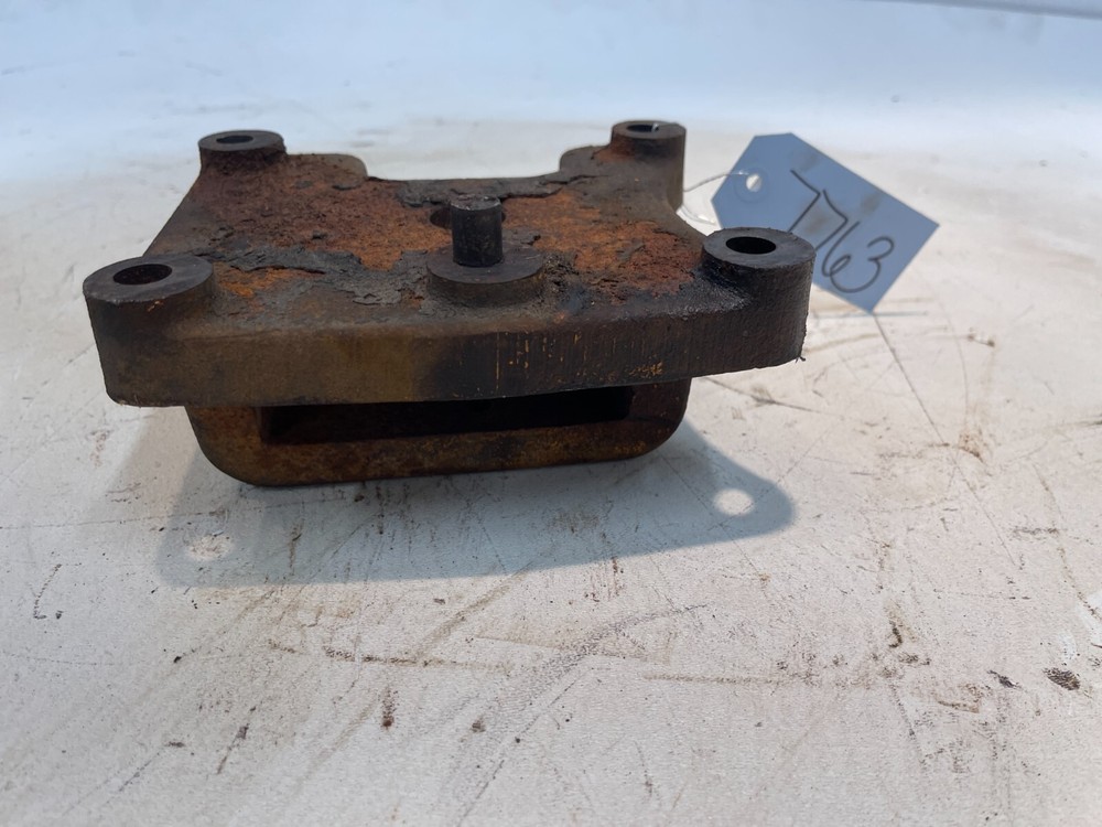 1988 Case IH 585 Tractor Hitch Drawbar Anchor Bracket