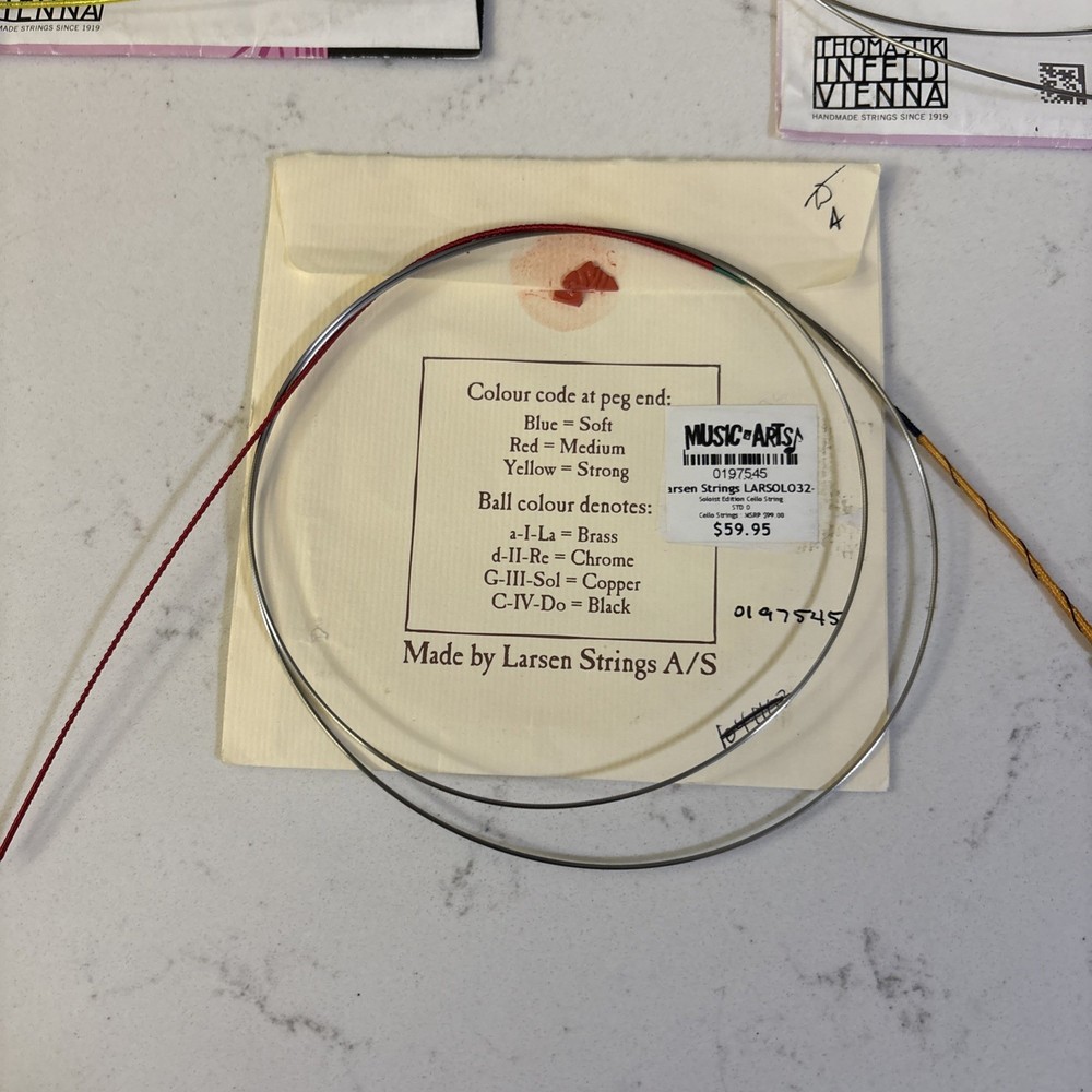 1 Larsen String Violencello II. 2 Spirocore Violoncello Strings Used