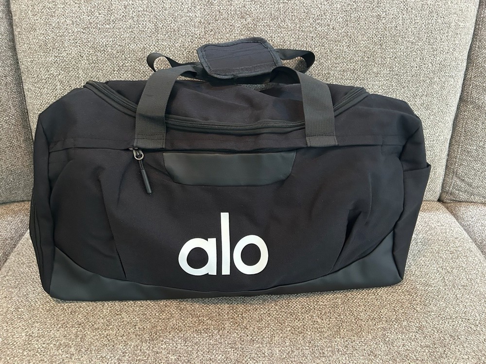 alo Black Polyester Gym Bag Adjustable Strap Zip Closure