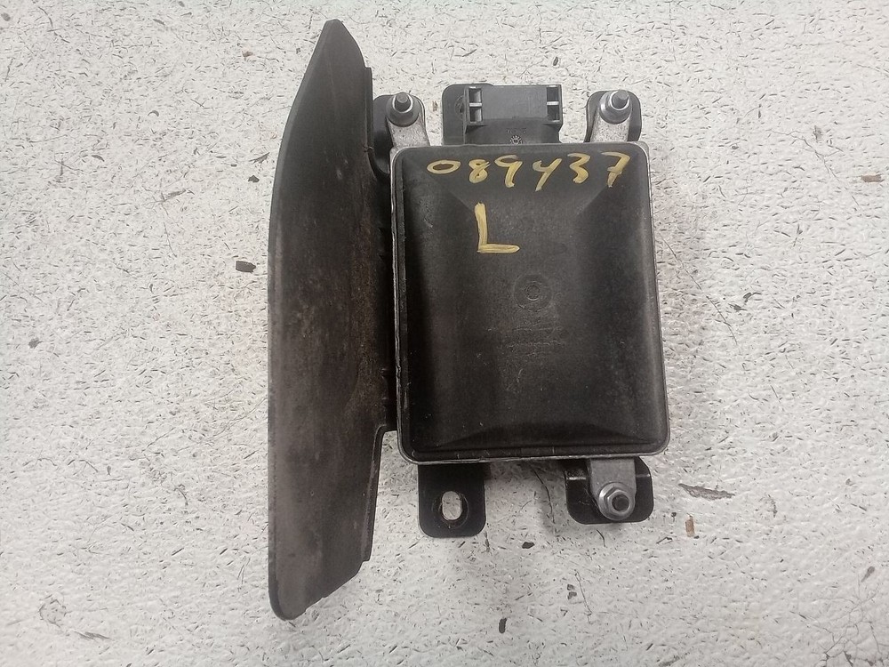 EQUUS     2015 Camera/Projector Left Side 317621