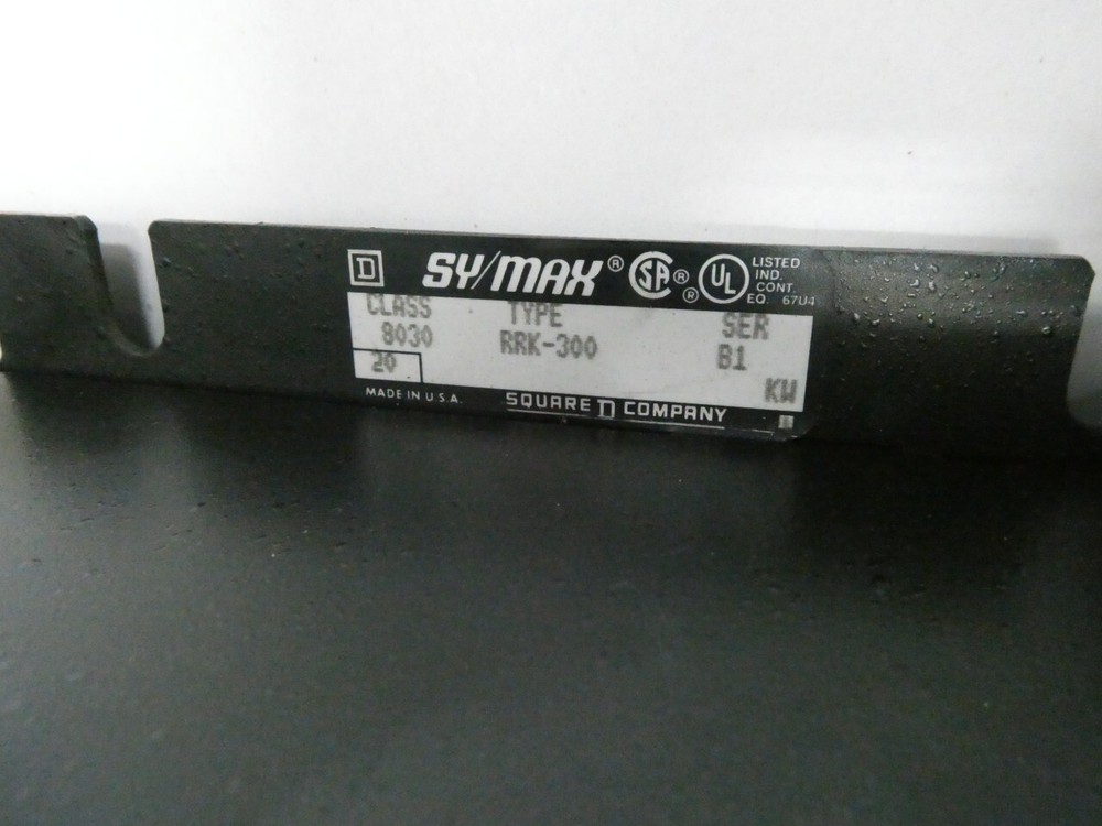 Square D 8030 RRK-300 Sy/max Chassis Module Ser B1