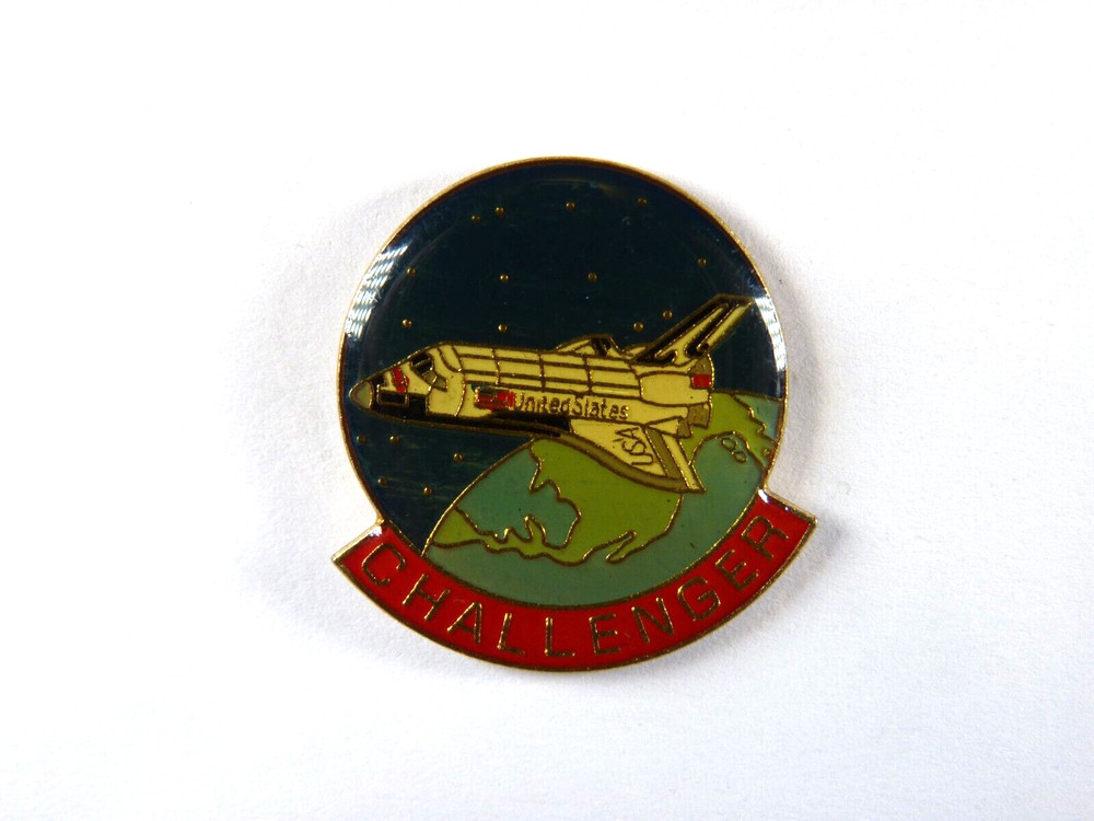 Vintage NASA Space Shuttle Challenger Lapel Pin - G1