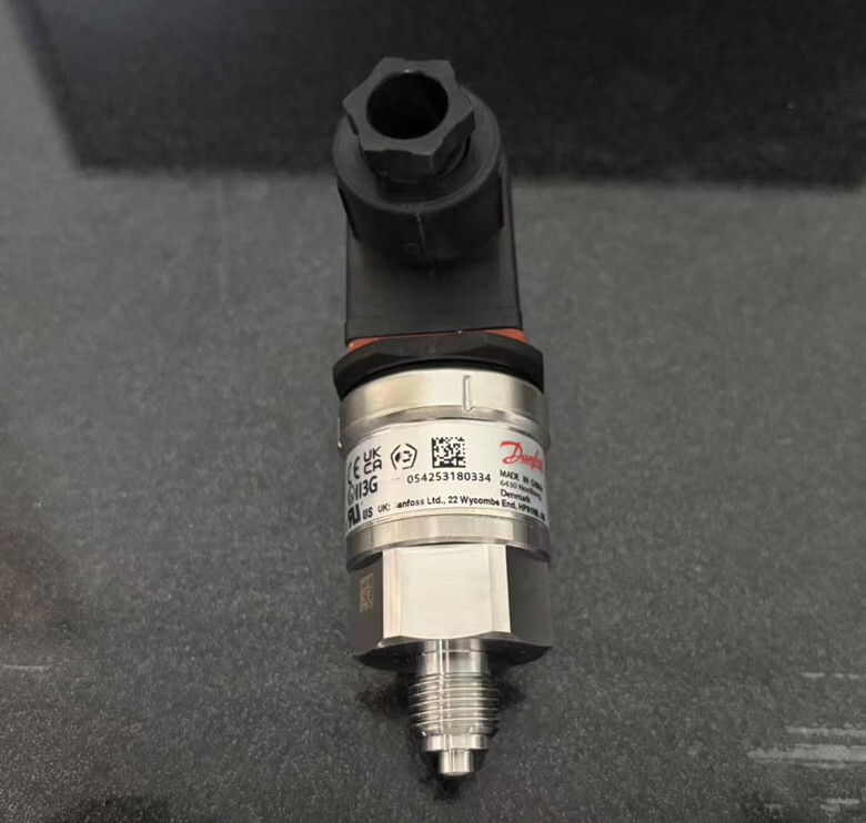 1pcs MBS3000 0-25 Bar 060G1430 pressure sensor