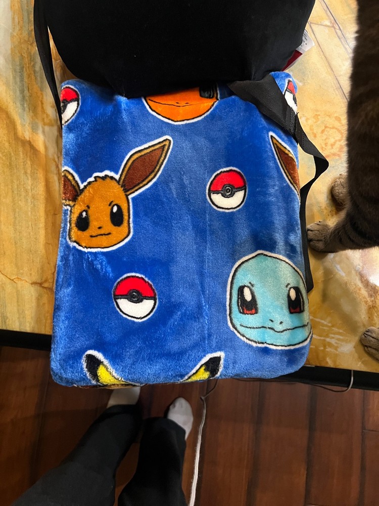 POKEMON Pillow & Blanket Throw Set Blanket & 17" Pillow