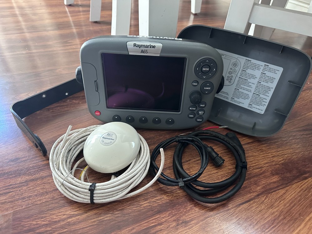 Raymarine A65 Multi Function Display Chartplotter Sonar Color MFD Navionics