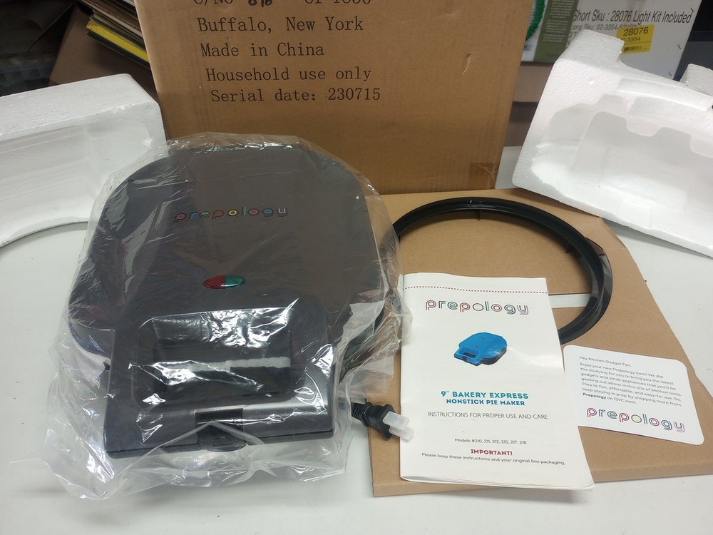 Prepology 9" Nonstick Pie Maker Brand New