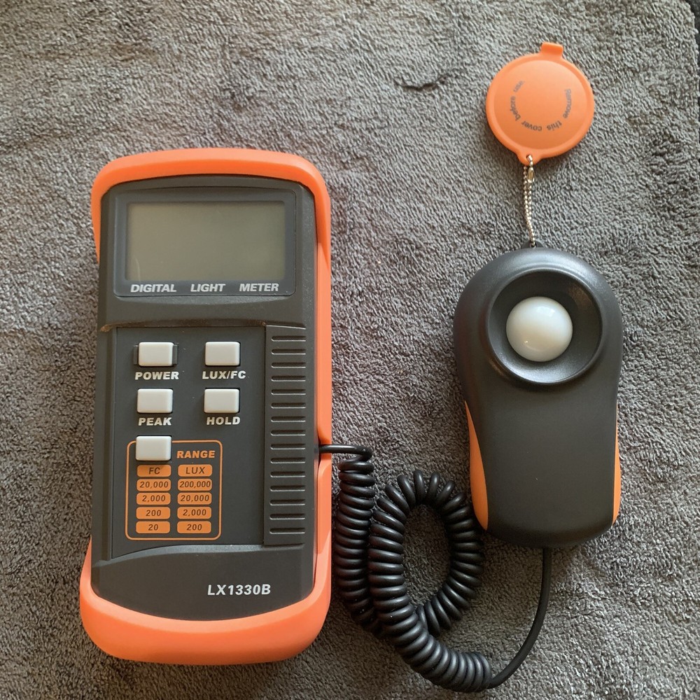 Digital Lux Meter LX1330B - Mastech 200000Luxmeter