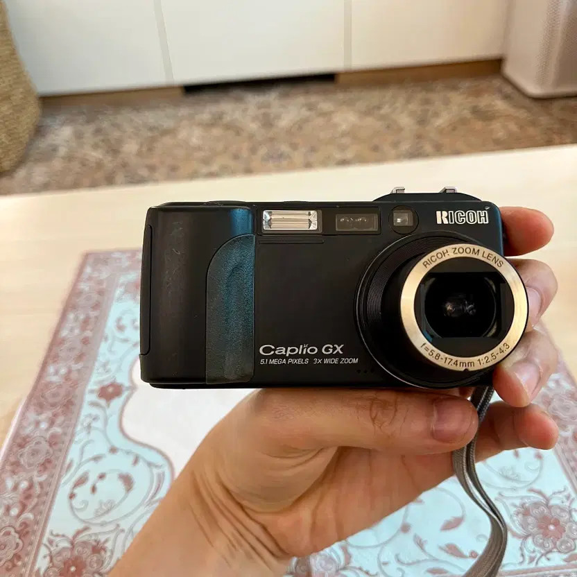 Ricoh Caplio GX Camera + Samsung RE280X Flash Official