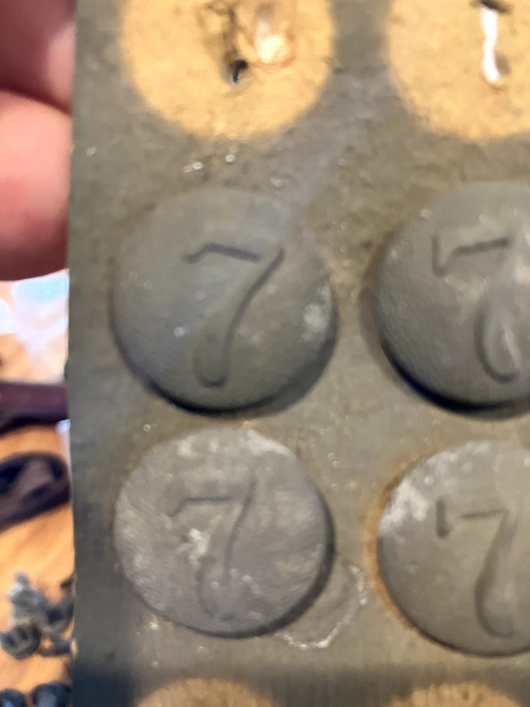 Original WWII German Army Regimental Uniform Buttons #7 (5)