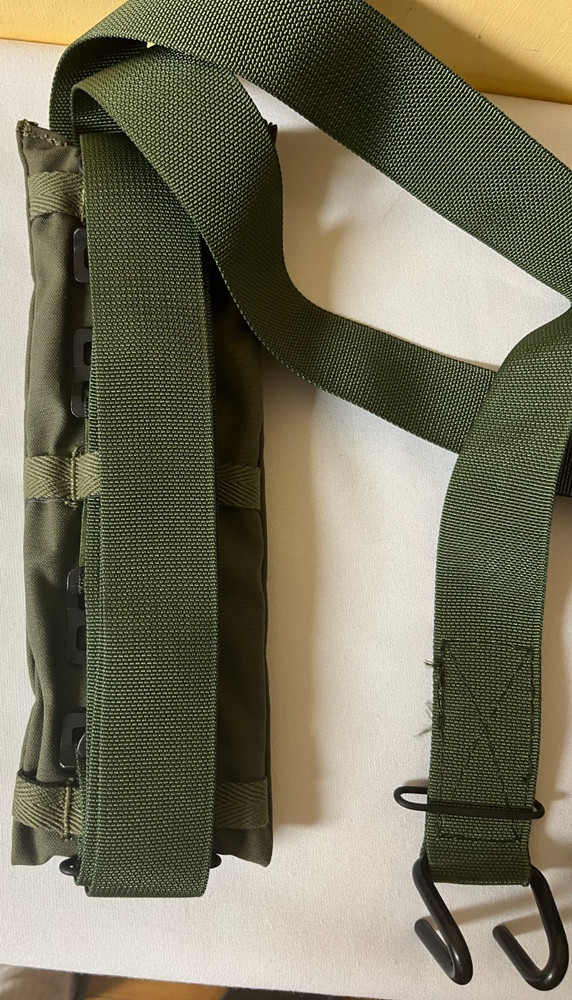 NEW MILITARY GREEN TIE DOWN w/ PADDING