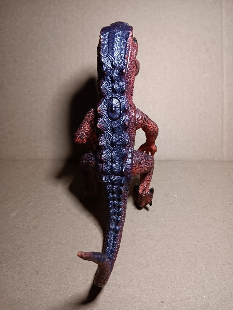 1998 RED GODZILLA 6" BITE ACTION TOHO TRENDMASTERS