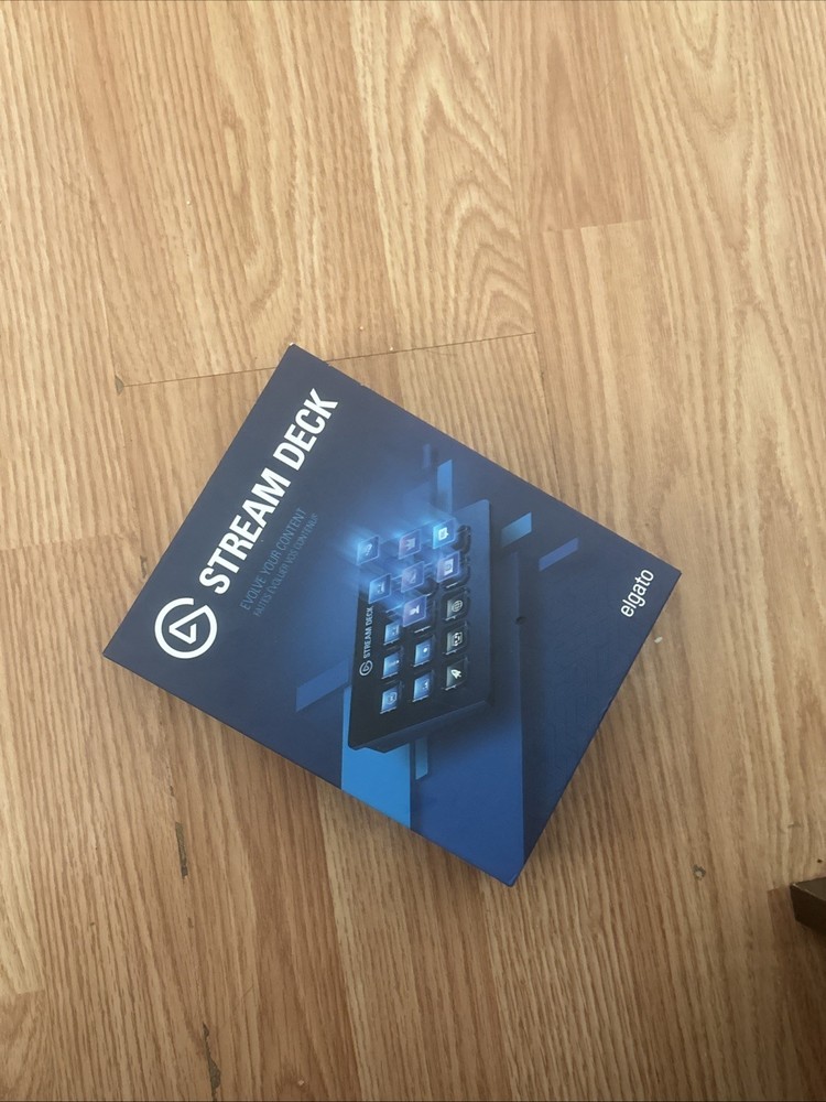 Elgato Stream Deck Live Content Creation Controller - Black, 15 Keys