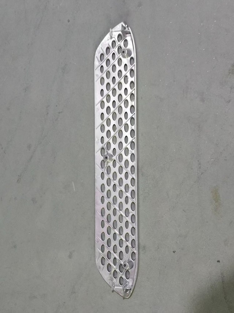 Front Fairing Lower Aluminum Step Peterbilt 579 2023+