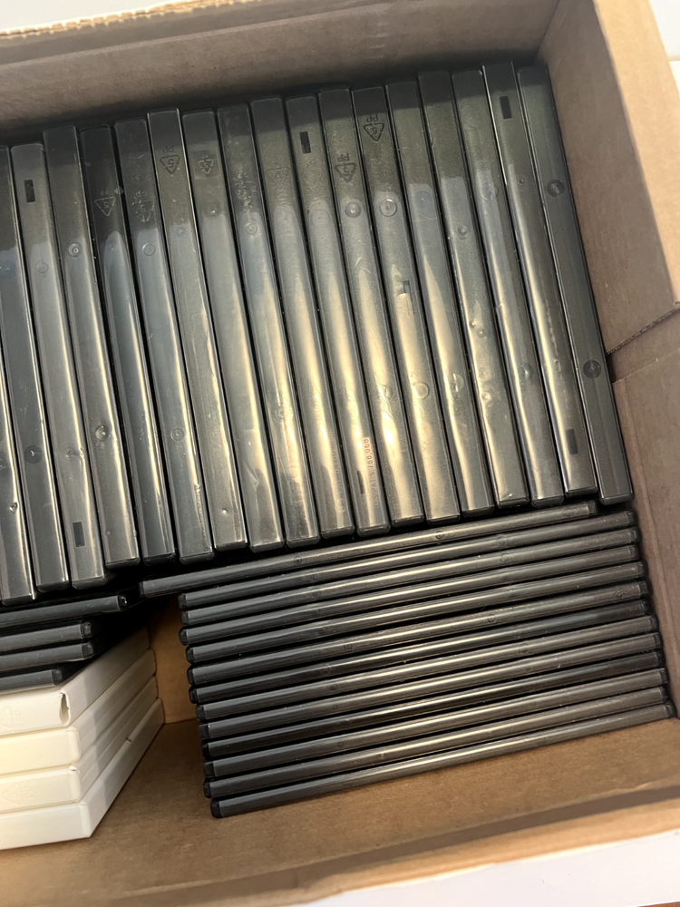 Lot of 76 PRE-OWNED & Empty Single Disc Replacement DVD cases Various Sizes