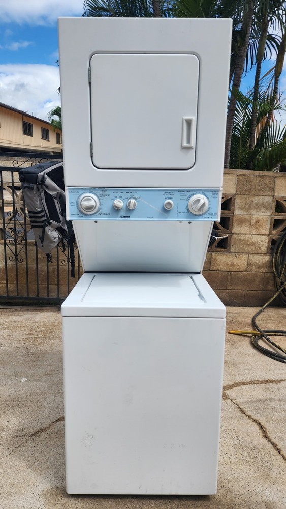 Kenmore 24" Stackable Washer & Dryer (Gas)