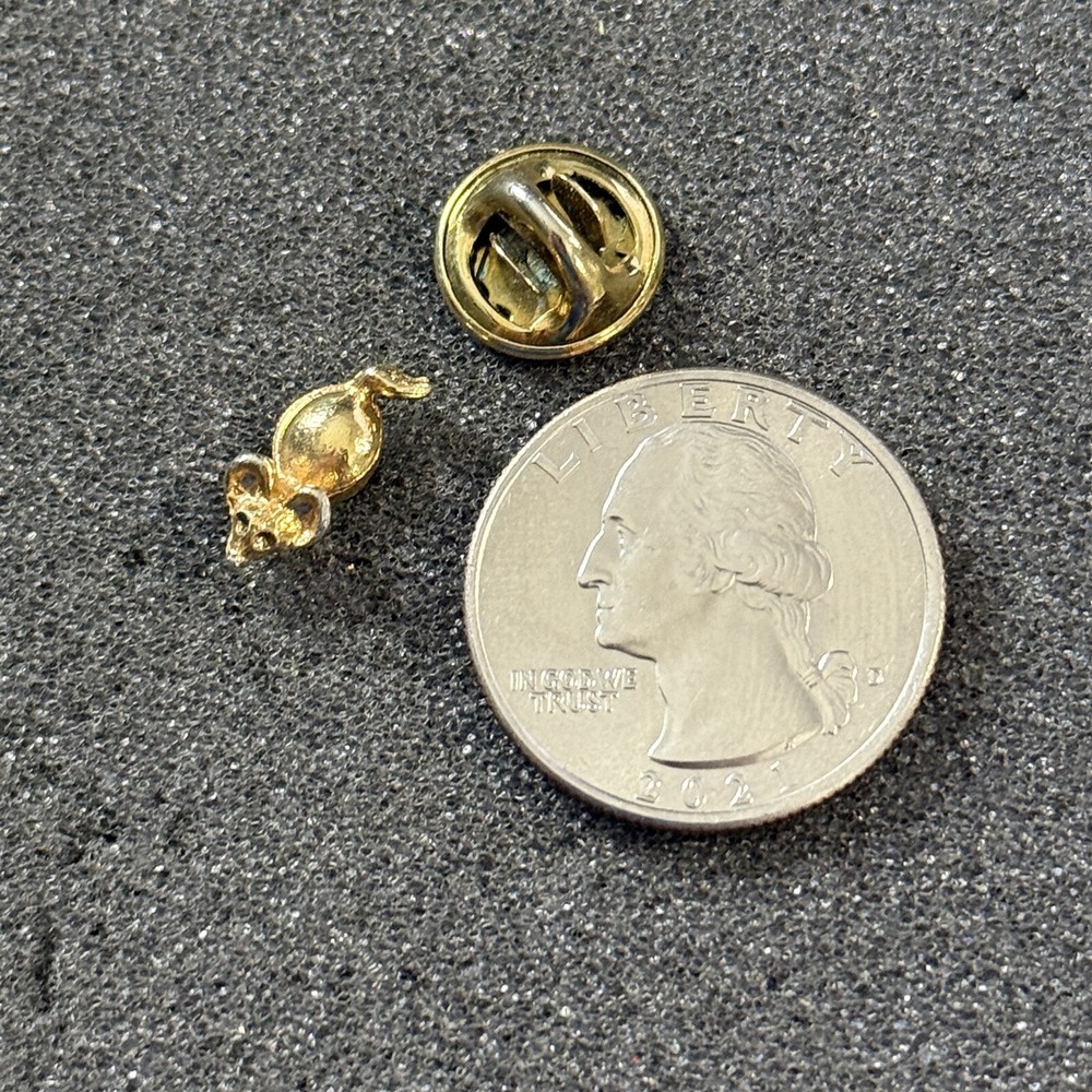 Small Gold Tone Mouse Pin Pinback #48254