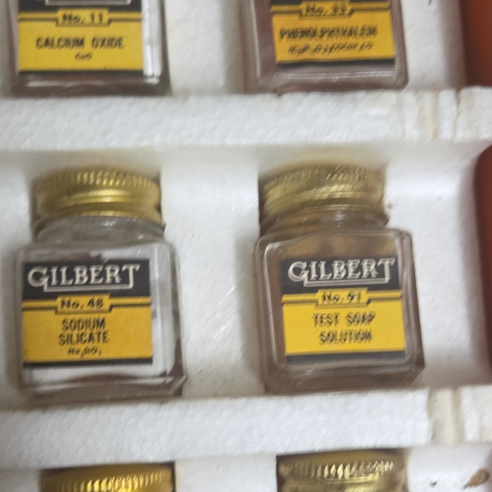 Gilbert Vintage Chemistry Experiment Lab Science Kit