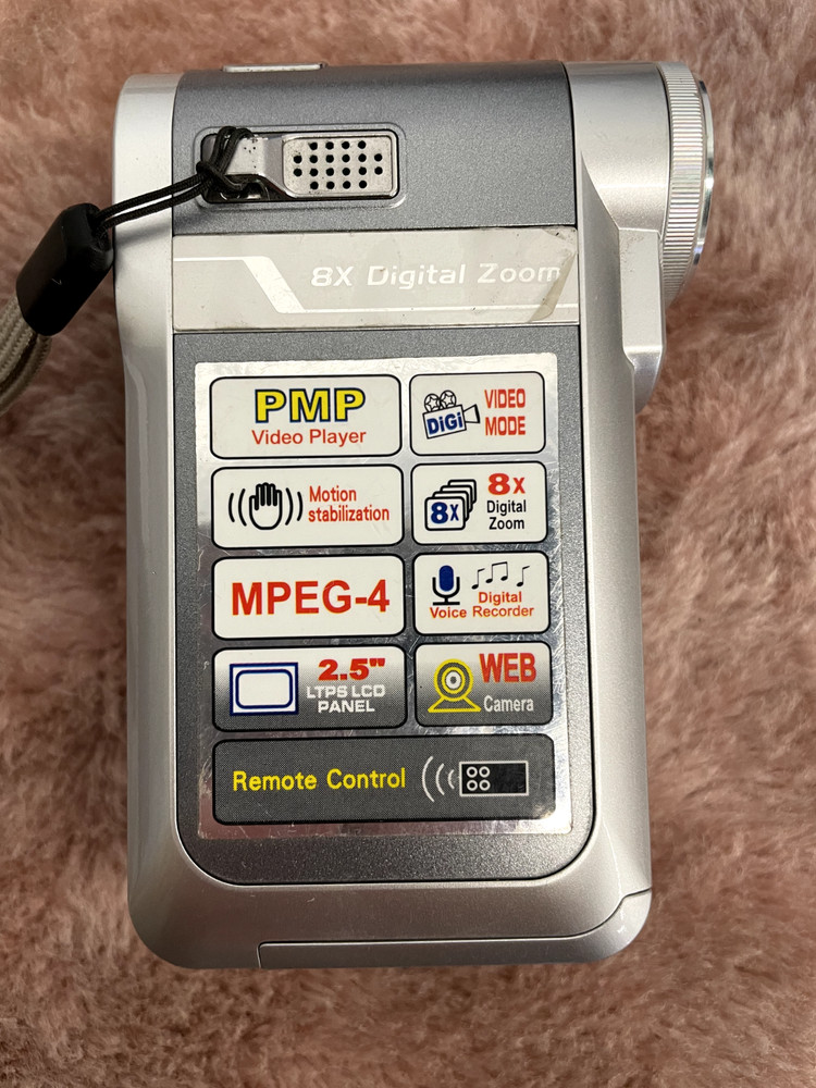 VuPoint Solutions Portable Media Player DV-DM1-VP