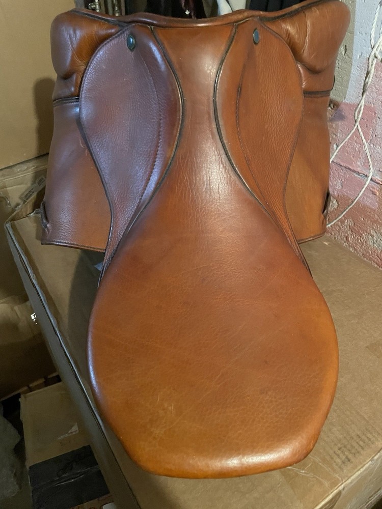 17” Stubben Hunter/Jumper Wide Tree C Saddle