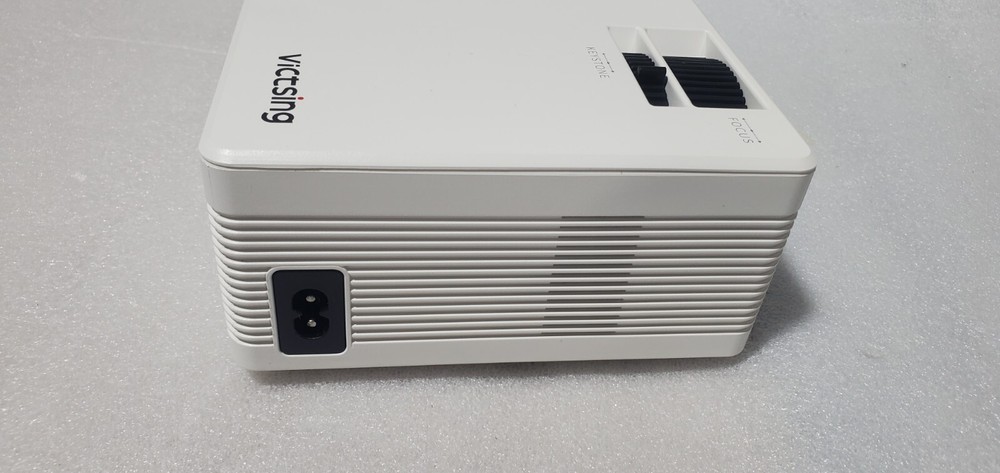 Victsing BH400B Portable LED Projector