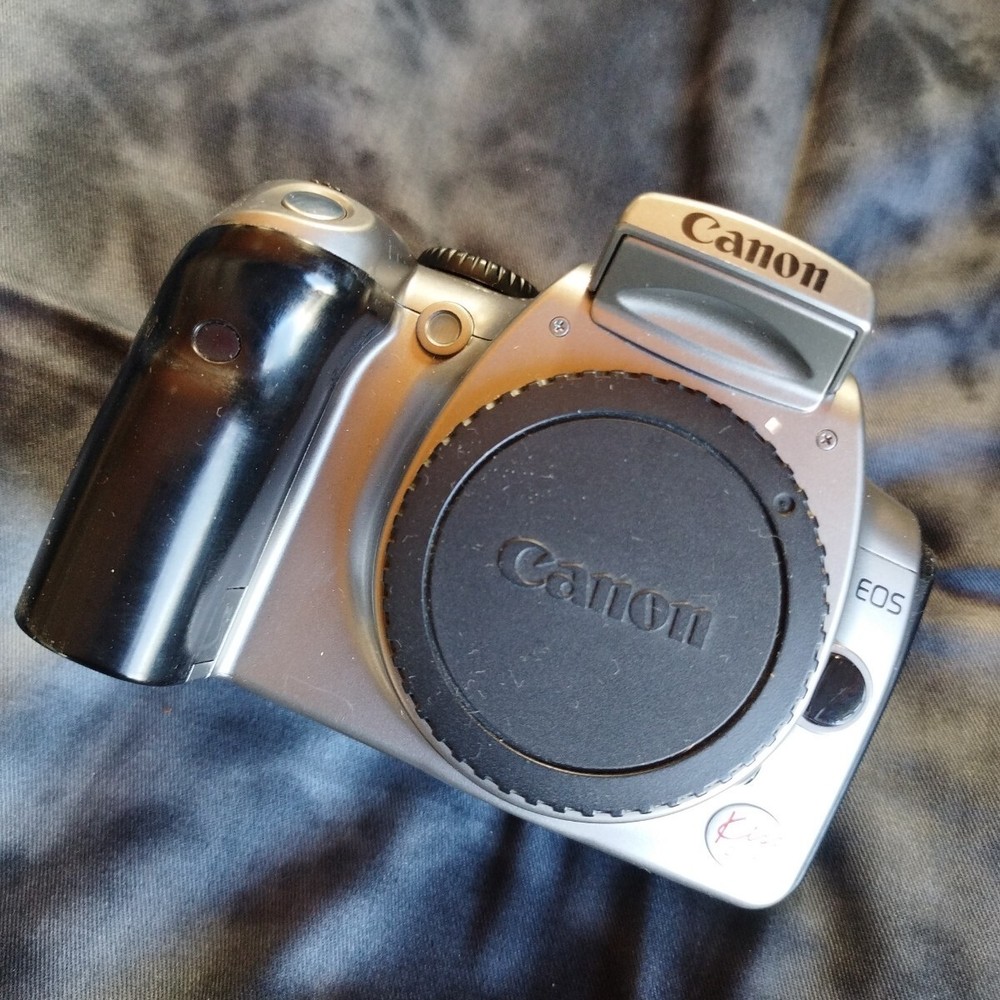 againCanon EOS Kiss Digital