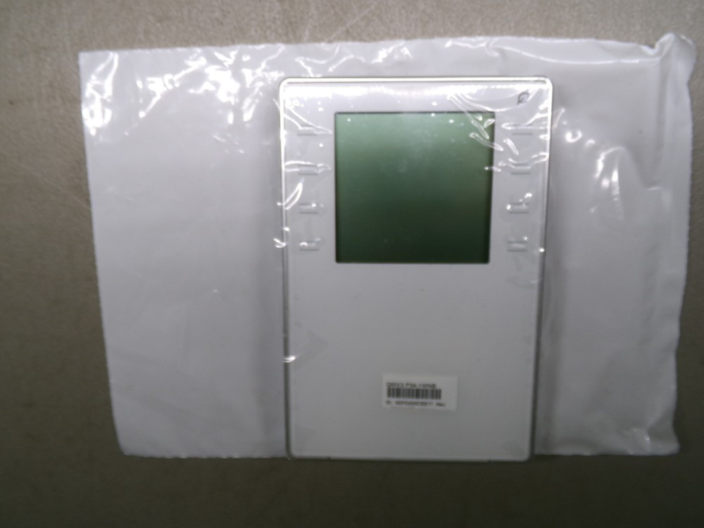 SIEMENS QMX3.P34-1WNB TEMPERATURE SENSOR WITH DISPLAY