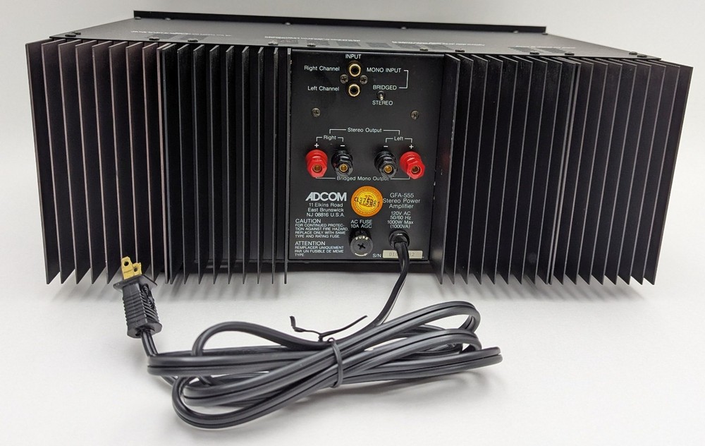 Vintage ADCOM GFA-555 Stereo Power Amplifier 200WPC Nelson Pass Design - Tested
