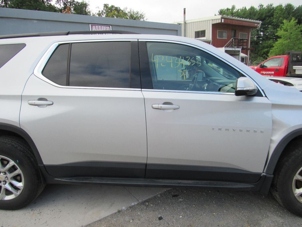 TRAVERSE 2020 Glove Box 1062584