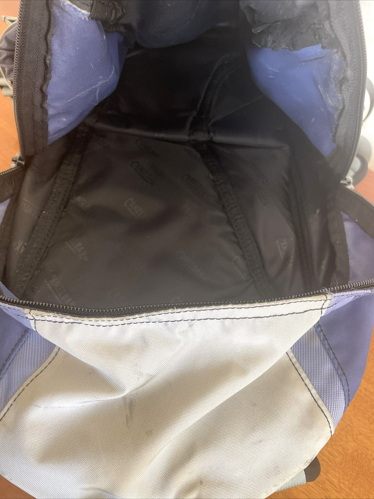 Camelbak ISIS Backpack Blue Grey Adjustable Waist Shoulder Strap Day Pack