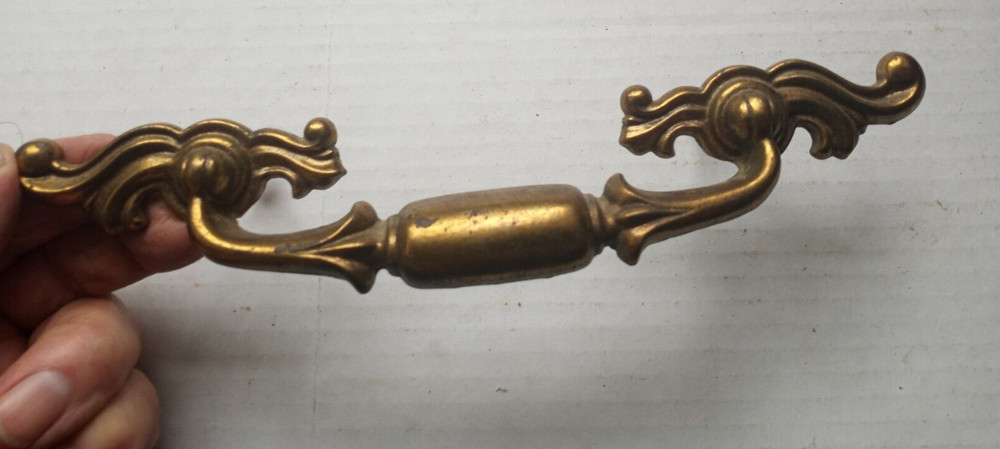 1 CABINET or drawer Hardware BRASS handle