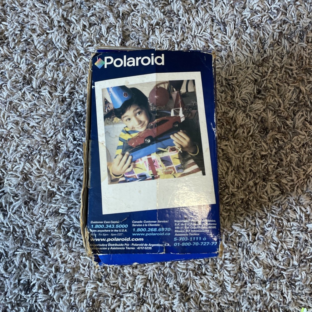 POLAROID VINTAGE ONE STEP 600 AUTOMATIC CAMERA W/ORIGINAL BOX, Untested