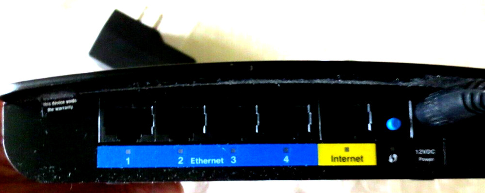 CISCO LINKSYS E1200 ROUTER