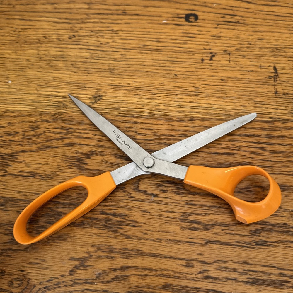 Fiskars Model 82 Stainless Steel Pinking Shears Sewing Scissors Made in U.S.A.